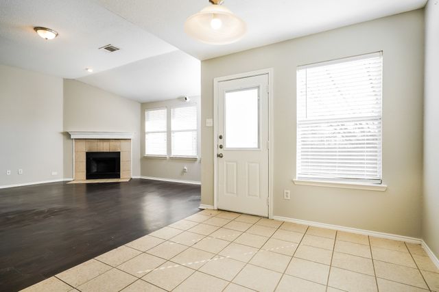 12617 Summerwood Drive, Fort Worth, TX 76028