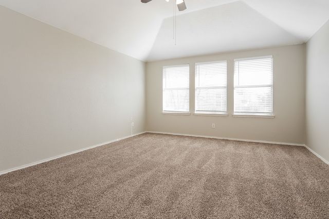 12617 Summerwood Drive, Fort Worth, TX 76028