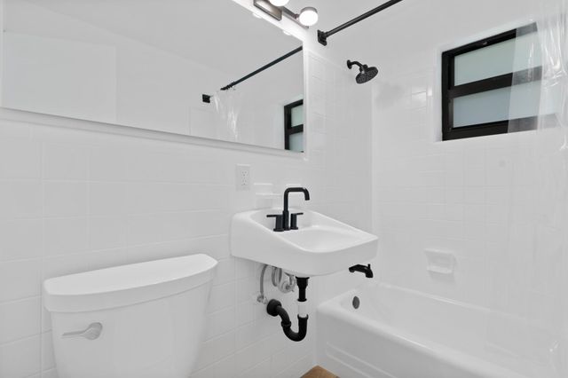 237 NE 10th Street 241, Delray Beach, FL 33444