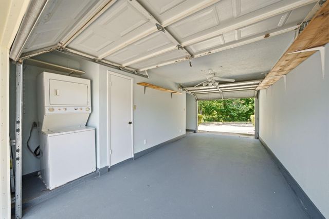 501 Bass Boat Village 112, Huntsville, TX 77320
