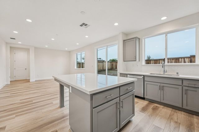 1308 Sunningdale Lane, Fairfield, CA 94533