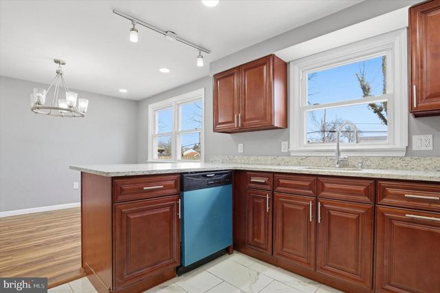 1061 YORK AVE, Lansdale, PA 19446