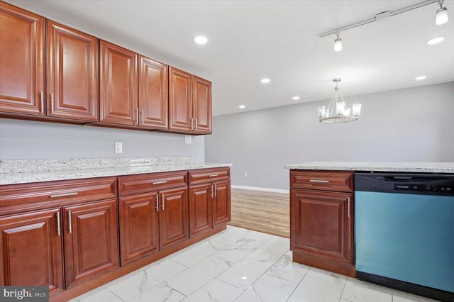 1061 YORK AVE, Lansdale, PA 19446