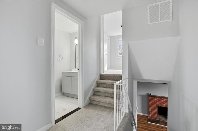 1061 YORK AVE, Lansdale, PA 19446