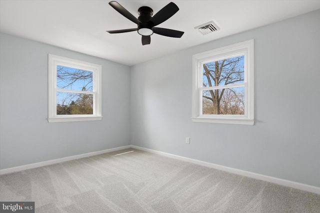 1061 YORK AVE, Lansdale, PA 19446