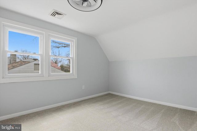 1061 YORK AVE, Lansdale, PA 19446