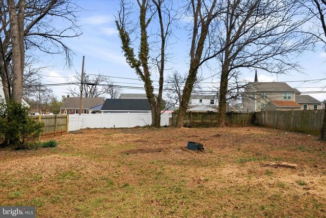 1061 YORK AVE, Lansdale, PA 19446