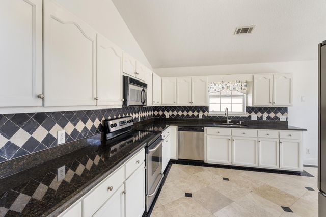 27 Hidden Harbor Lane, Destin, FL 32550