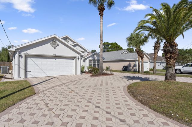 27 Hidden Harbor Lane, Destin, FL 32550