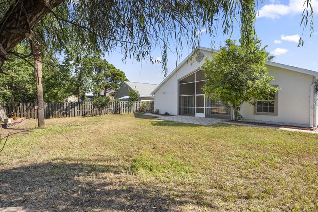 27 Hidden Harbor Lane, Destin, FL 32550