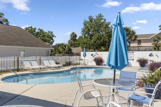 27 Hidden Harbor Lane, Destin, FL 32550