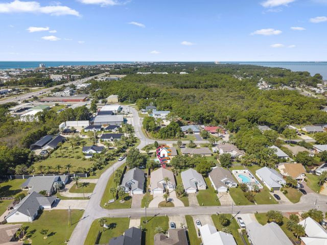 27 Hidden Harbor Lane, Destin, FL 32550