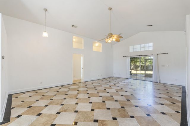 27 Hidden Harbor Lane, Destin, FL 32550