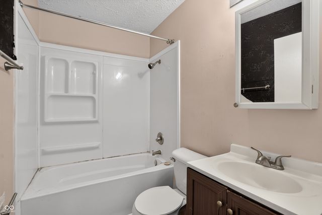 9508 Baker Court, Indianapolis, IN 46235
