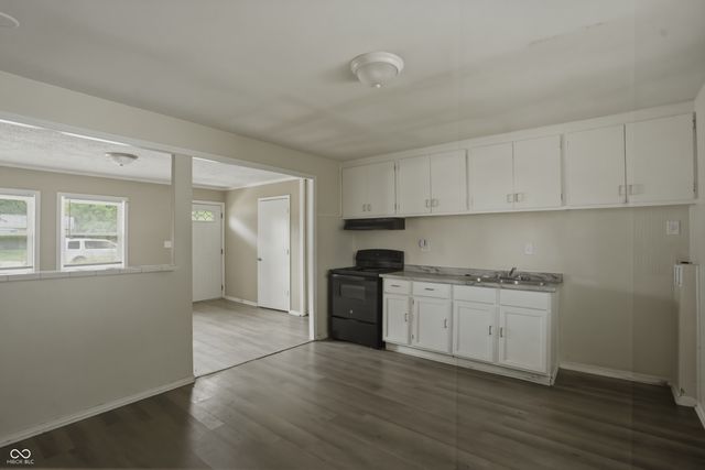 9508 Baker Court, Indianapolis, IN 46235