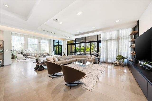 364 Golden Beach Dr, Golden Beach, FL 33160