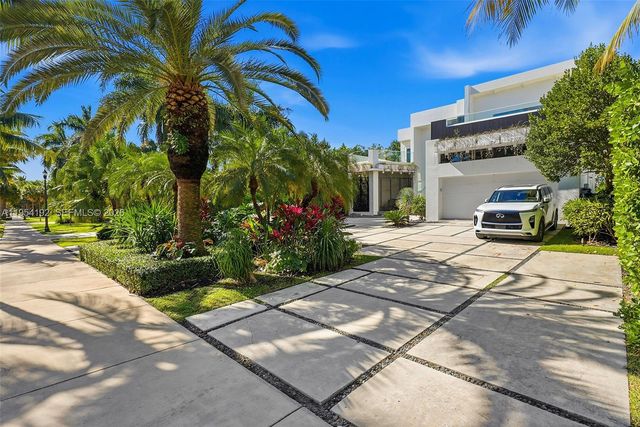 364 Golden Beach Dr, Golden Beach, FL 33160