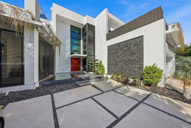 364 Golden Beach Dr, Golden Beach, FL 33160