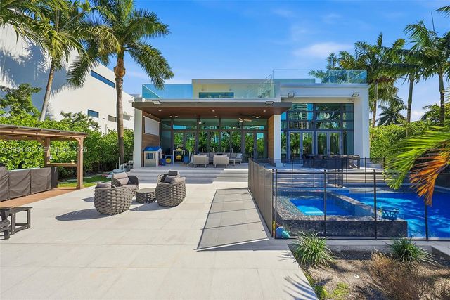 364 Golden Beach Dr, Golden Beach, FL 33160