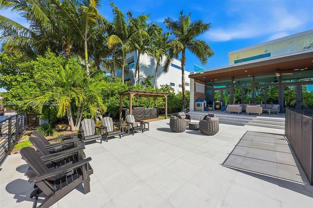 364 Golden Beach Dr, Golden Beach, FL 33160