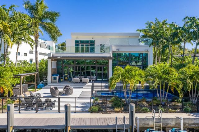 364 Golden Beach Dr, Golden Beach, FL 33160