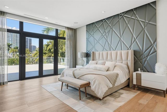 364 Golden Beach Dr, Golden Beach, FL 33160