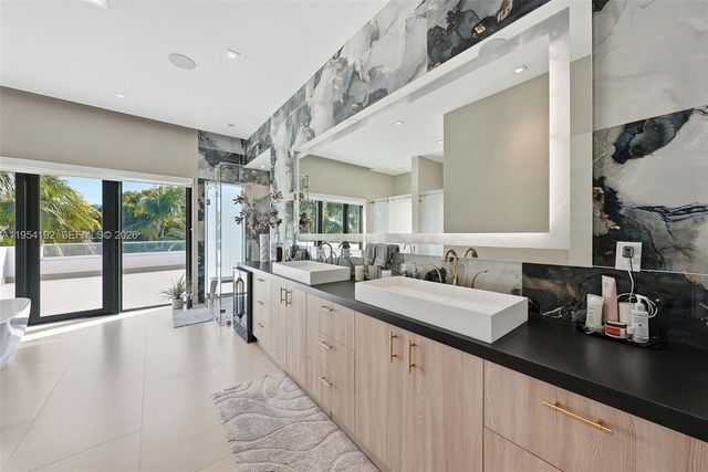 364 Golden Beach Dr, Golden Beach, FL 33160