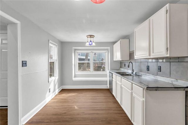 1124 S Haden Street, Independence, MO 64050