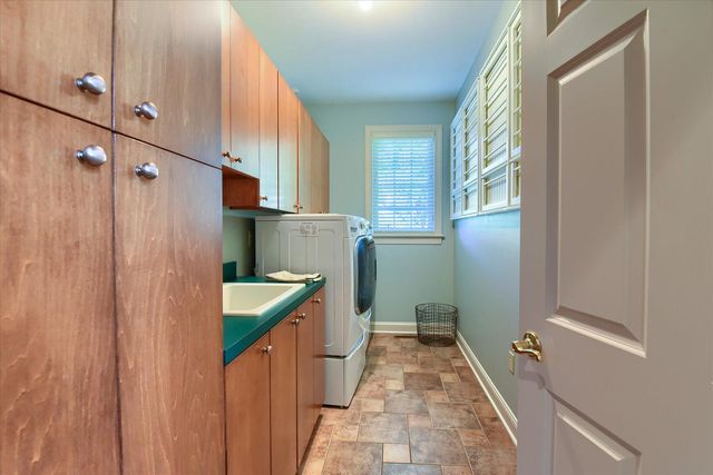 880 SAWGRASS, Mechanicsburg, PA 17050