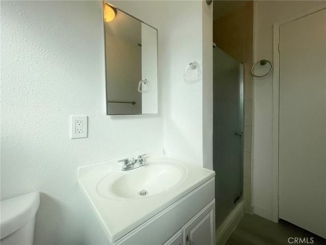 1560 W Avenue H10, Lancaster, CA 93534