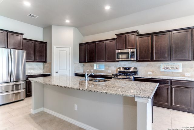 29633 ELKHORN RDG, Boerne, TX 78015