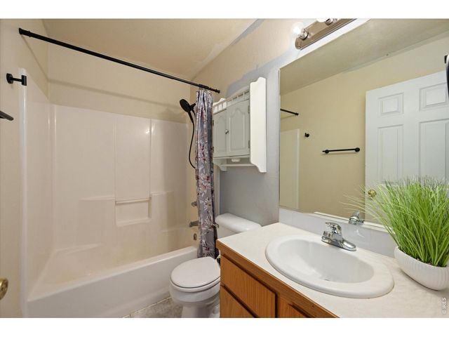 4745 Everglade Ct, Greeley, CO 80634