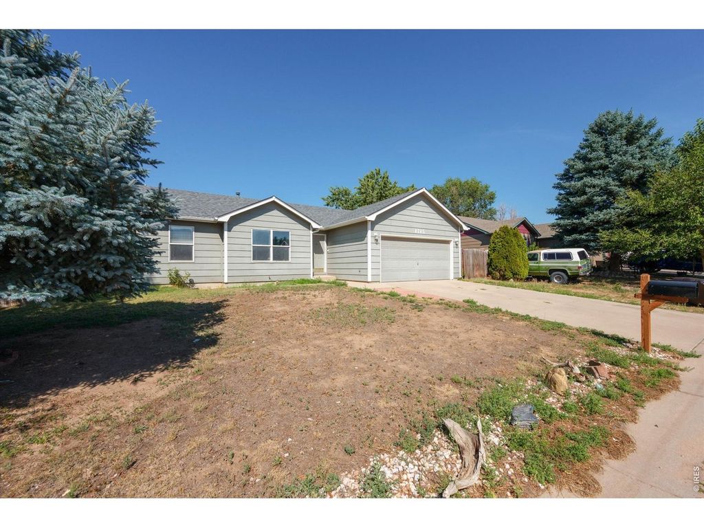 4745 Everglade Ct, Greeley, CO 80634
