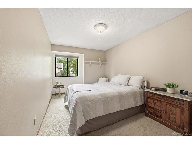 7206 S Pierson St, Littleton, CO 80127