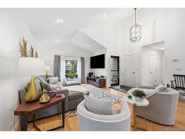 7206 S Pierson St, Littleton, CO 80127