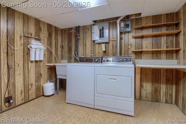 6957 Carriage Hills Drive, Canton, MI 48187