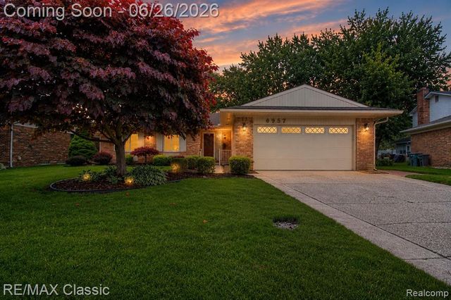 6957 Carriage Hills Drive, Canton, MI 48187