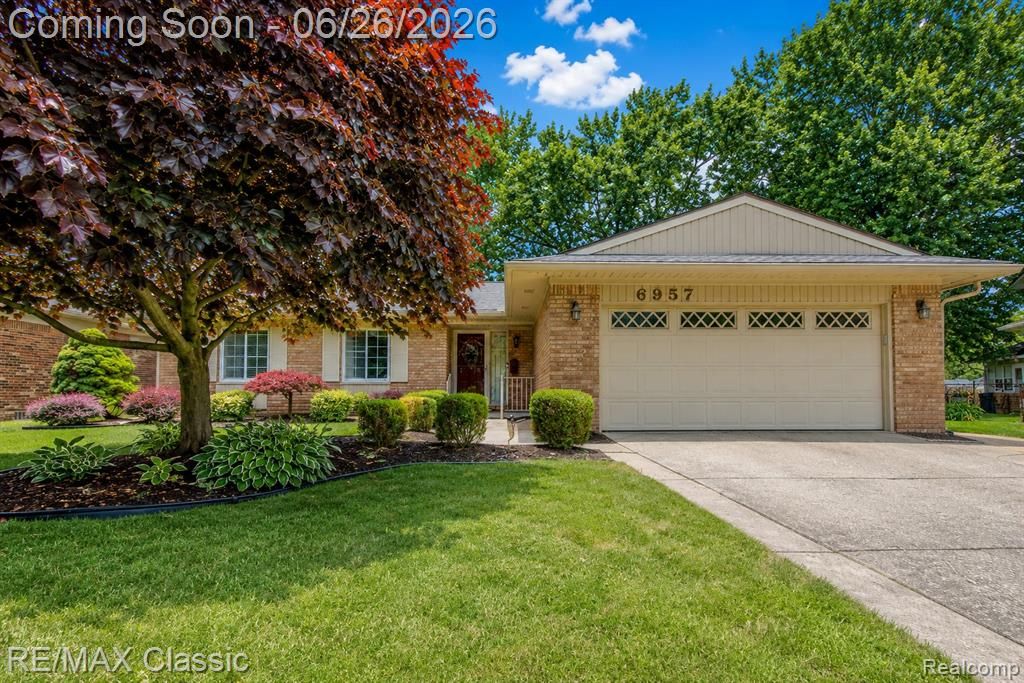 6957 Carriage Hills Drive, Canton, MI 48187