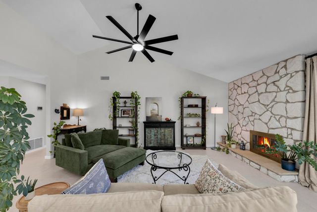 72935 Deer Grass Drive, Palm Desert, CA 92260