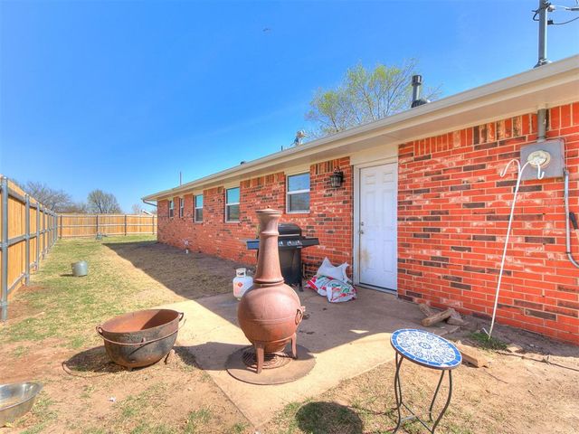121 W Fourth Street, Union City, OK 73090