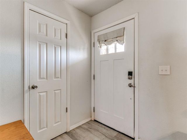 121 W Fourth Street, Union City, OK 73090