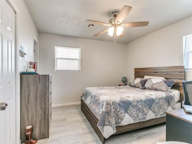 121 W Fourth Street, Union City, OK 73090