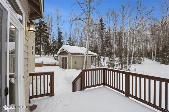 8711 Estates Circle, Anchorage, AK 99507