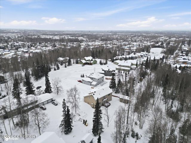 8711 Estates Circle, Anchorage, AK 99507