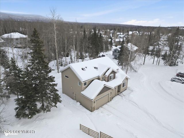 8711 Estates Circle, Anchorage, AK 99507