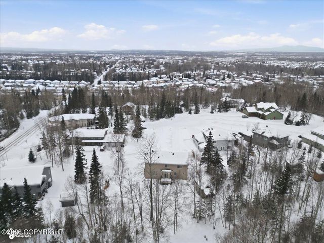 8711 Estates Circle, Anchorage, AK 99507