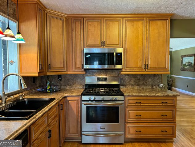 2272 Kimberley Way, Snellville, GA 30078