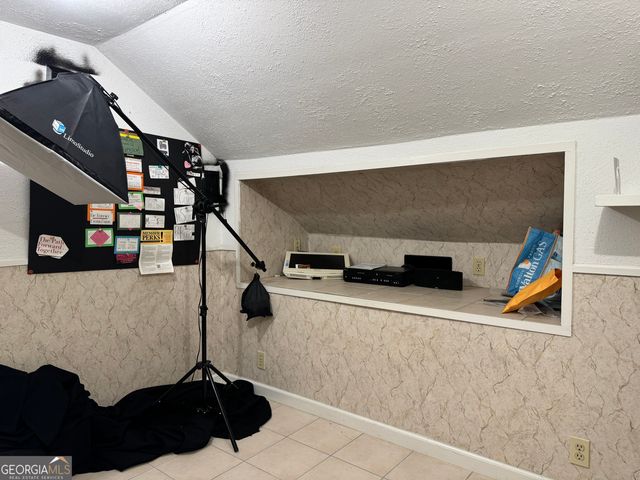 2272 Kimberley Way, Snellville, GA 30078