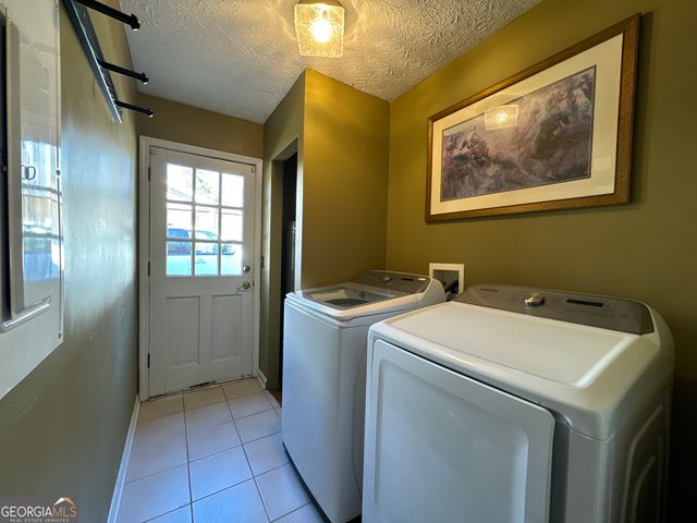 2272 Kimberley Way, Snellville, GA 30078