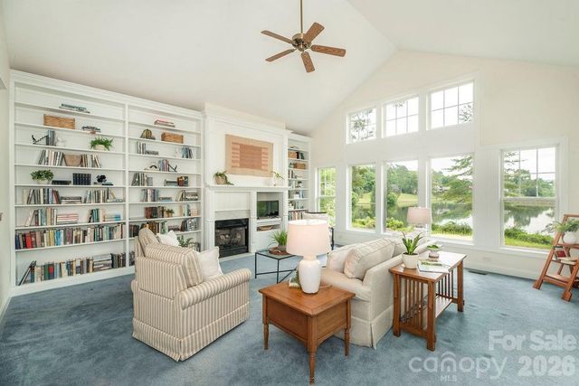 719 Deerlake Road, Brevard, NC 28712